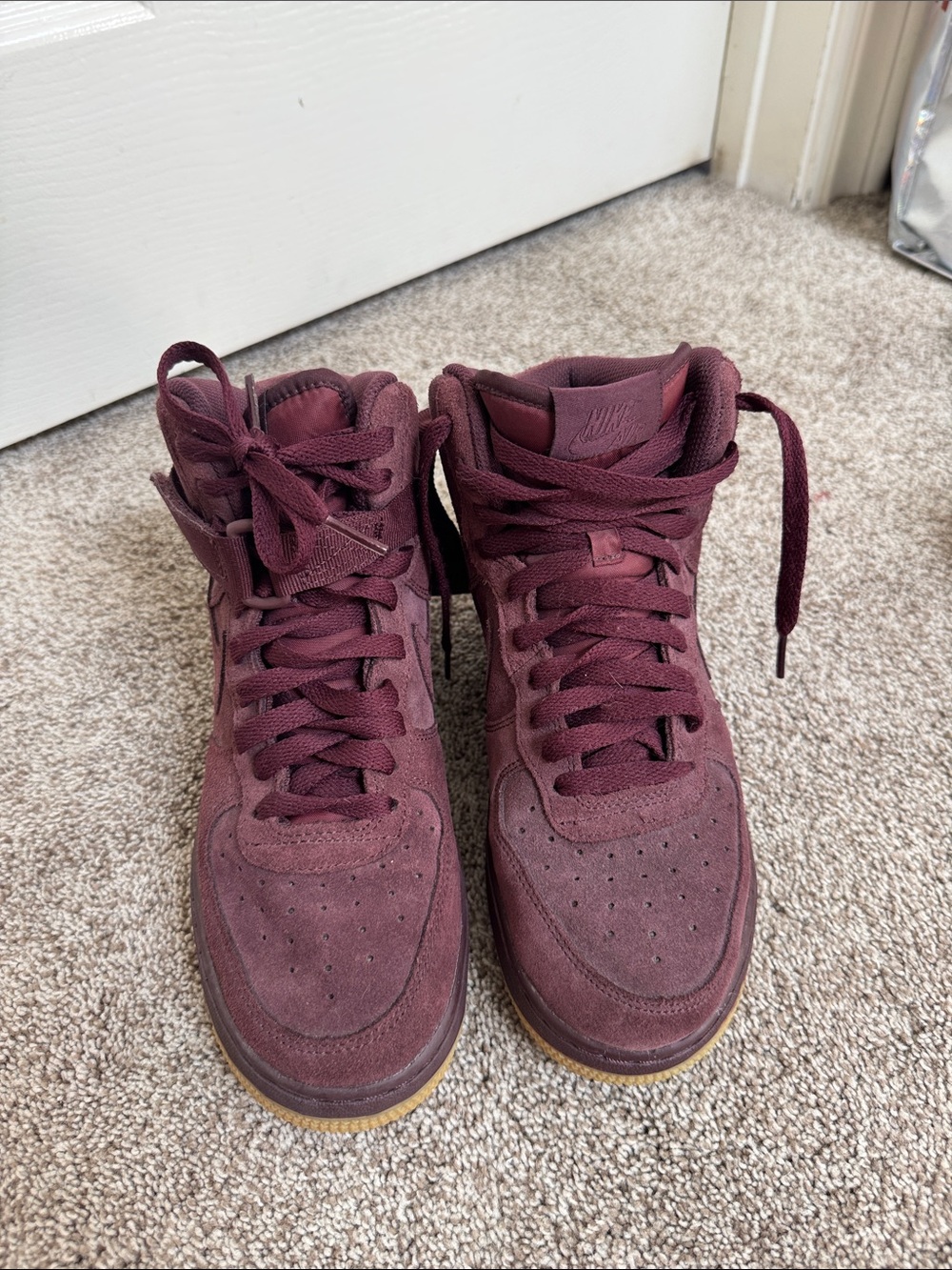 Nike Women’s Maroon High-Top Sneakers